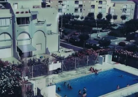 Superbe 4 Personnes - Terrasse- Parking- Piscine Apartment *